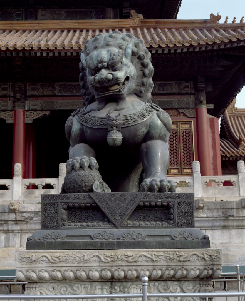 太和门前东侧铜狮